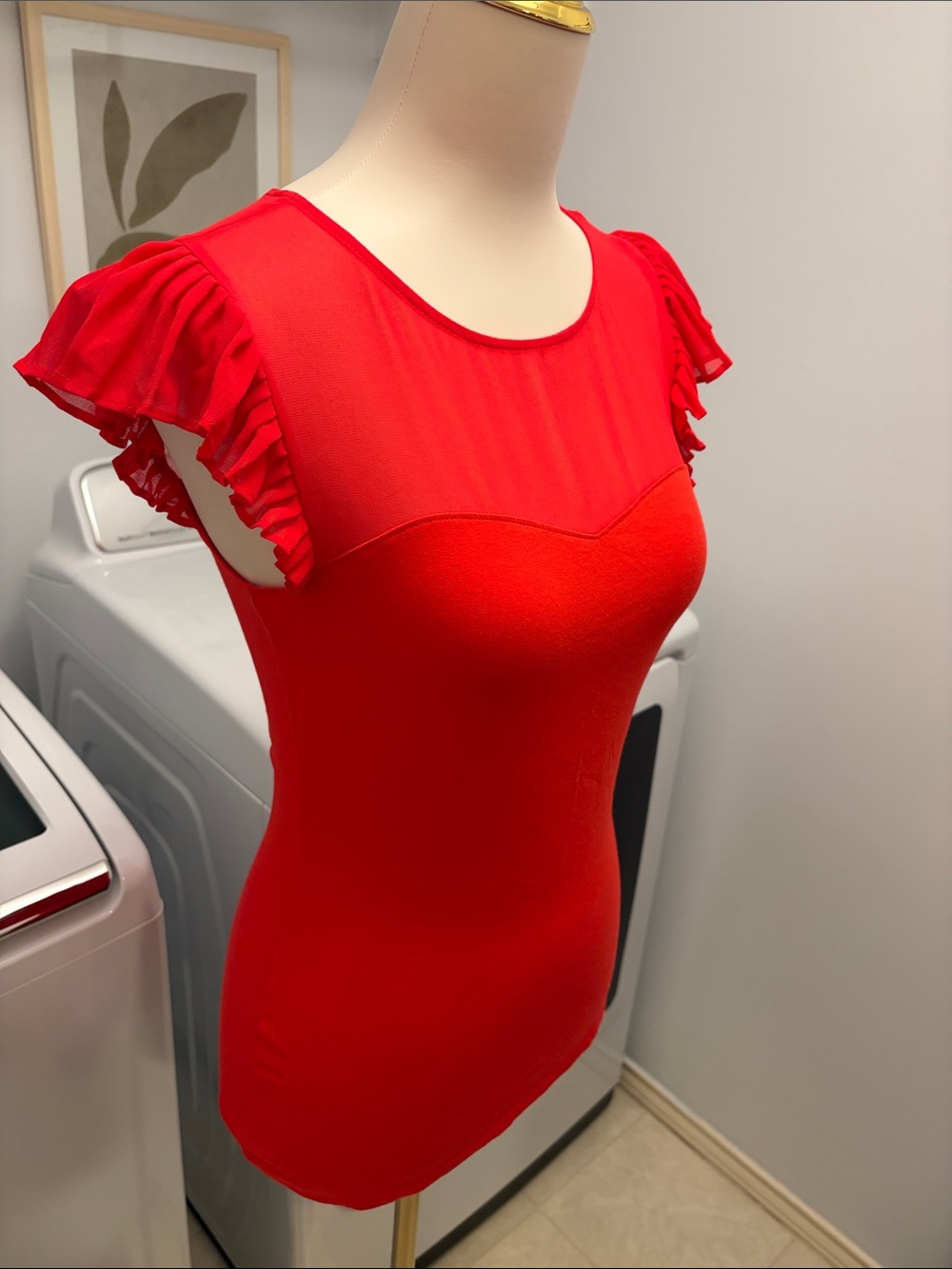 Used Red Ruffle Sleeve Women’s Top - Picture 3 of 5
